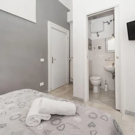 Two Flowers Gæstehus 3*