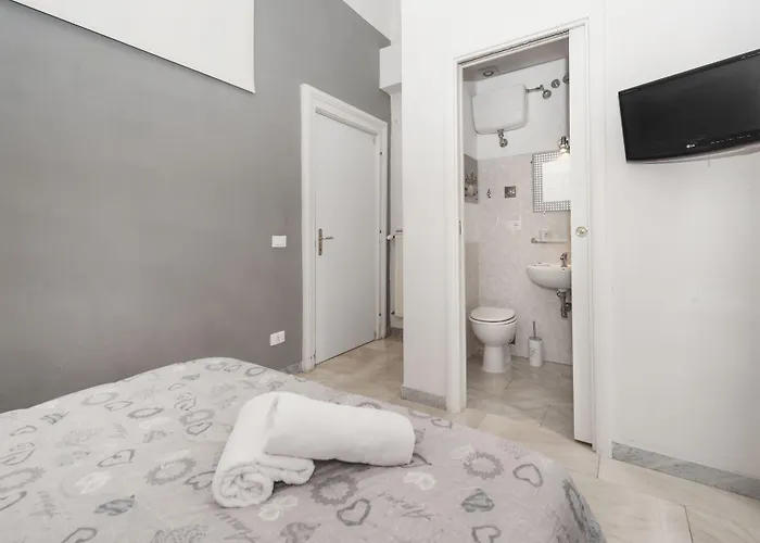 Two Flowers 게스트하우스 3*