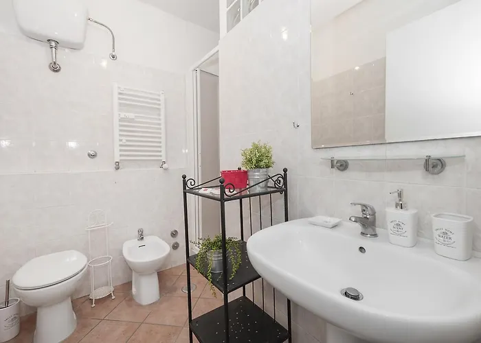 Two Flowers 게스트하우스 3*