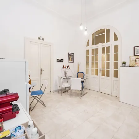 ゲストハウス Two Flowers